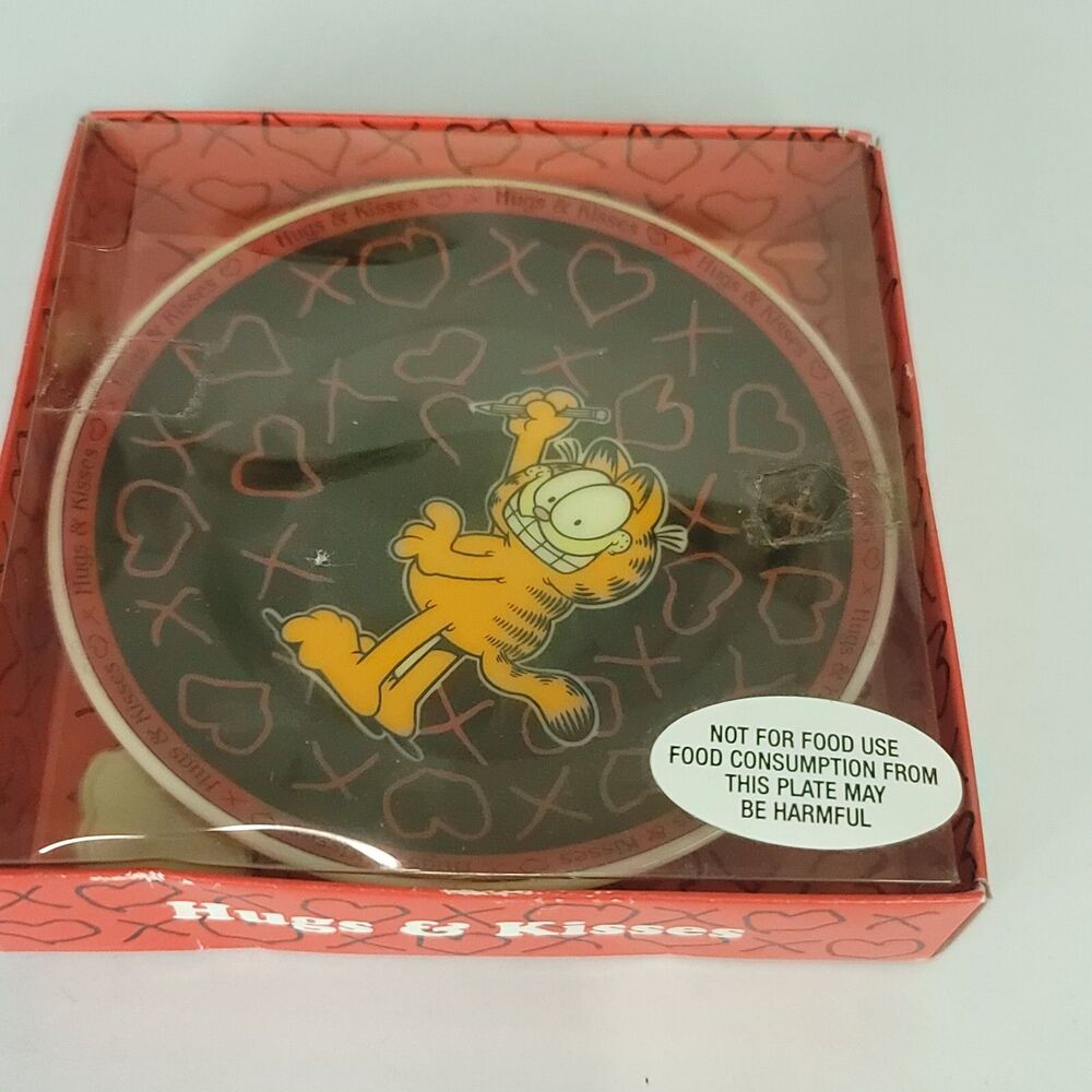 Enesco Garfield Valentine Hearts Mini Plate With Easel Hugs And Kisses